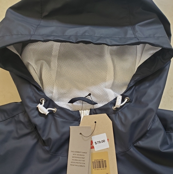 Men's Rubberized Levi's Rain Jacket BNWT Med Navy - Picture 2 of 7